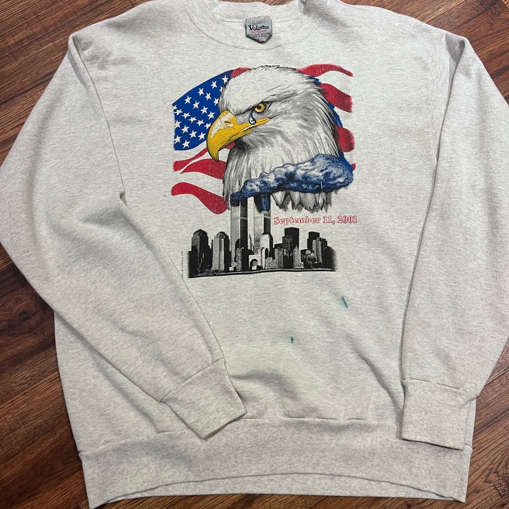 Vintage 9/11 Memorial Eagle USA Crewneck Sweater Size Large